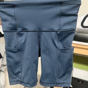 Lululemon fast and free biker shirt. Size 2. Navy